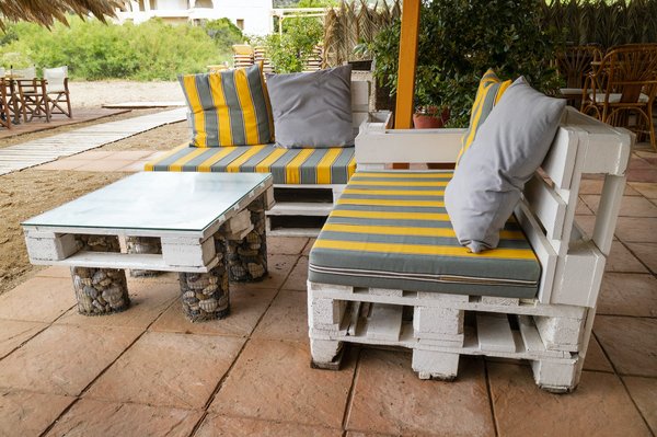 Pourquoi les salons de jardin en palette ont désormais la cote ?